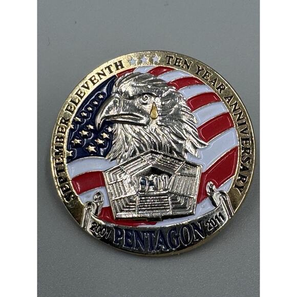 September 11th 10 Year Anniversary Pentagon Lapel Pin 2011 - Picture 1 of 3